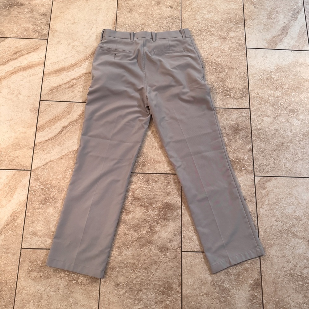 Callaway 100%‎ polyester golf pants like new classy and clean good for work/play